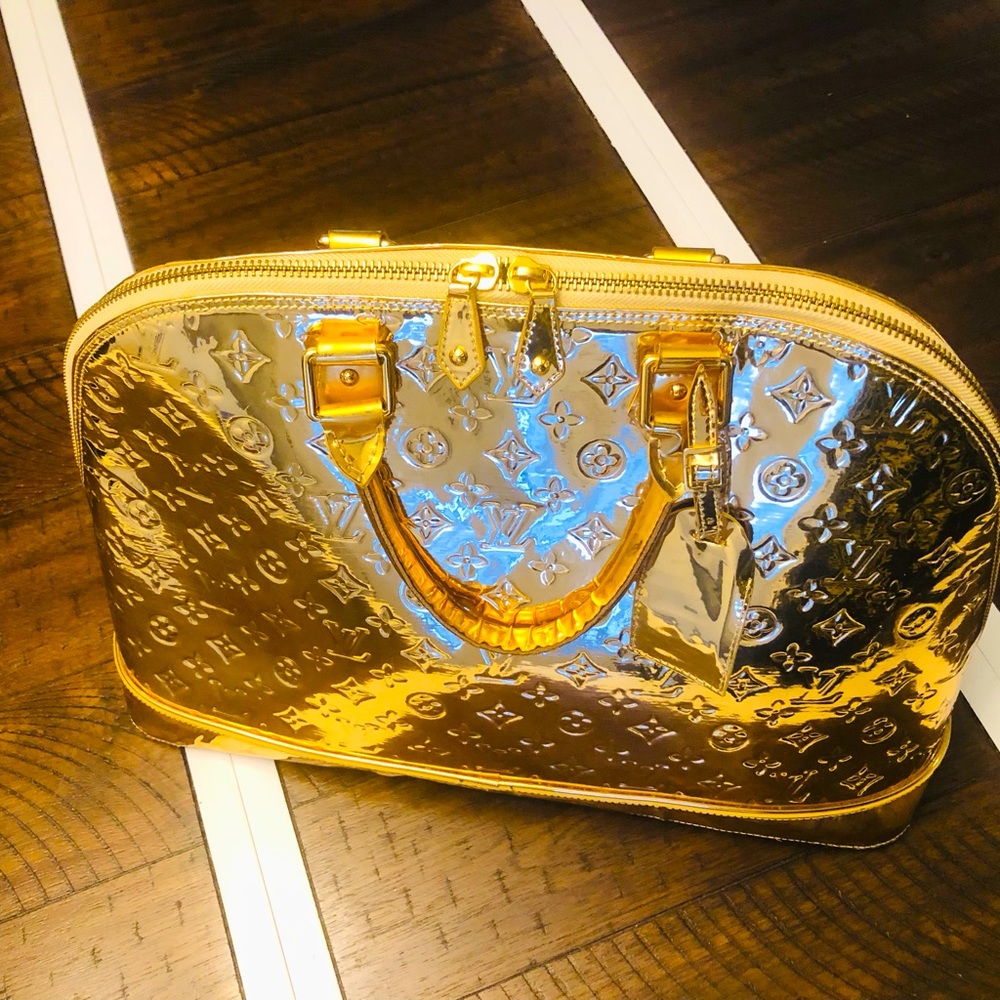 LOUIS VUITTON ALMA MIRROR BAG!